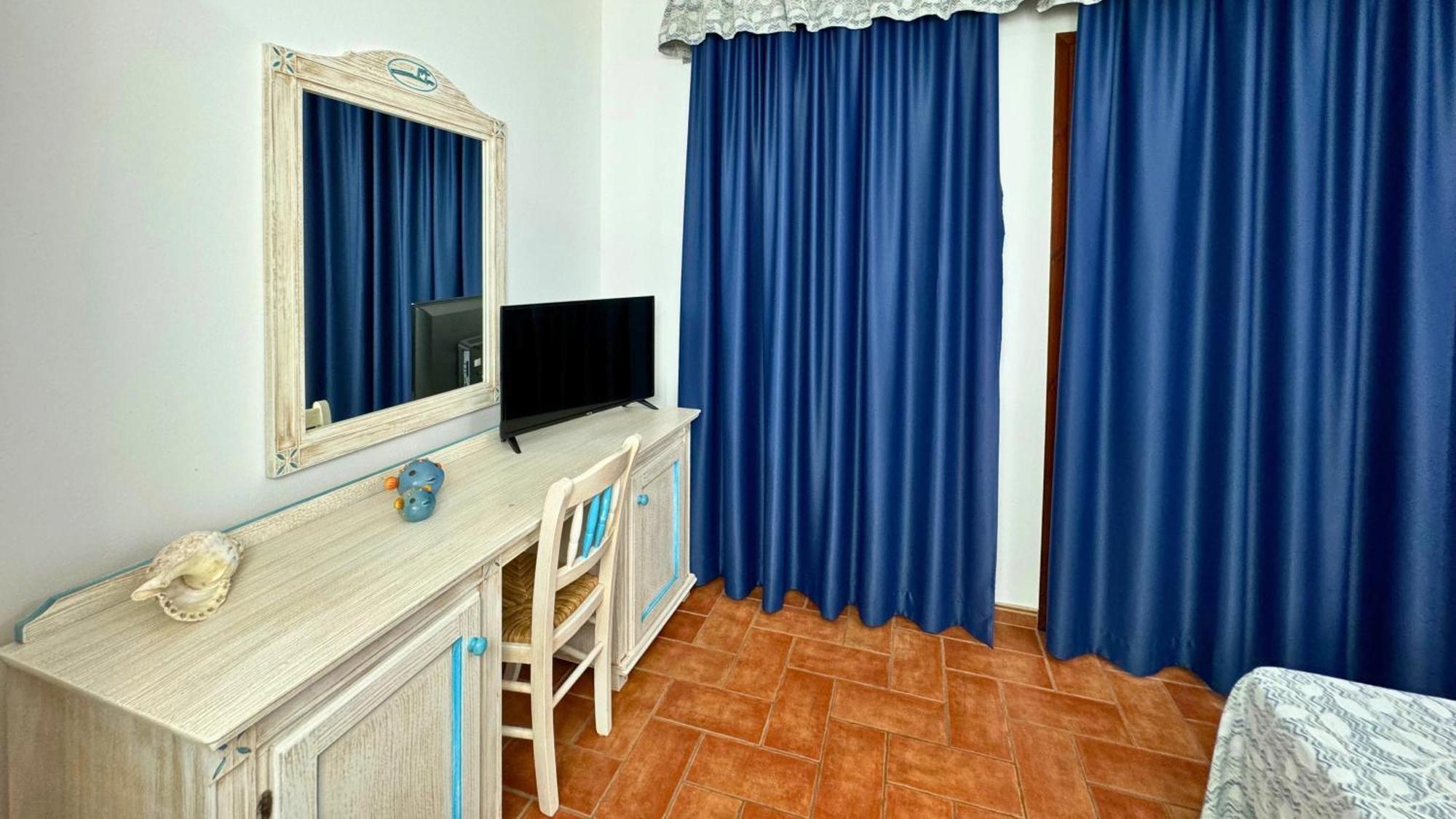 Hotel Le Sabbie Calasetta Εξωτερικό φωτογραφία